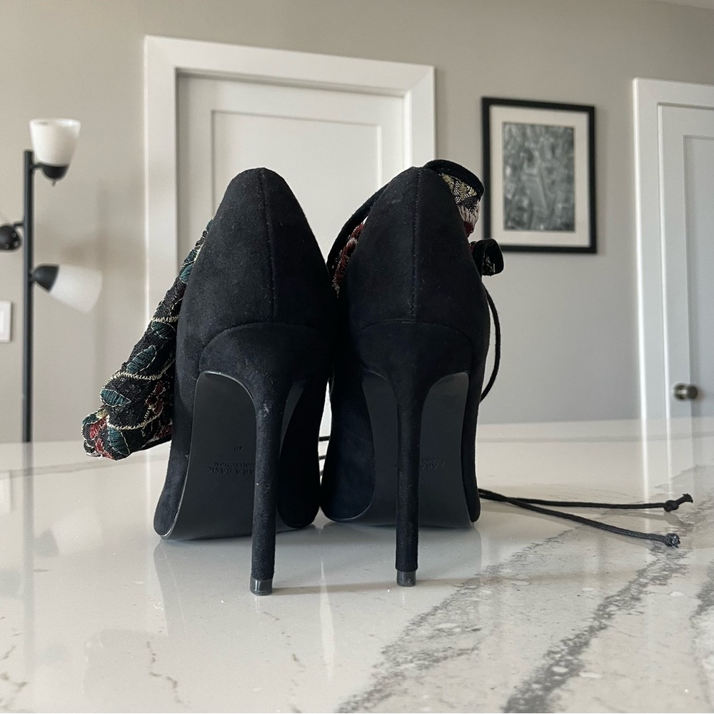 Zara Embroidered Boots - image 6